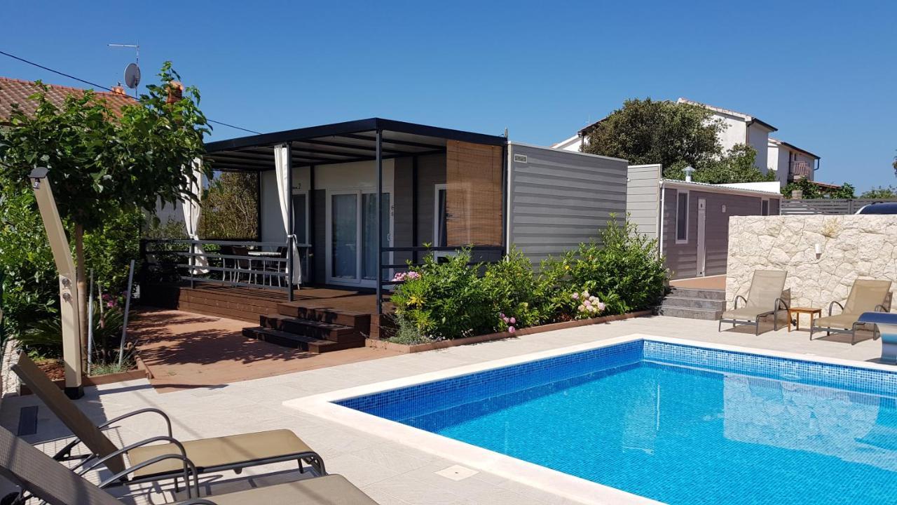 Mobile Homes Suha Punta Kampor Kültér fotó