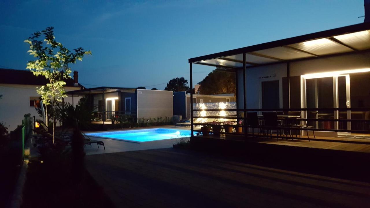 Mobile Homes Suha Punta Kampor Kültér fotó